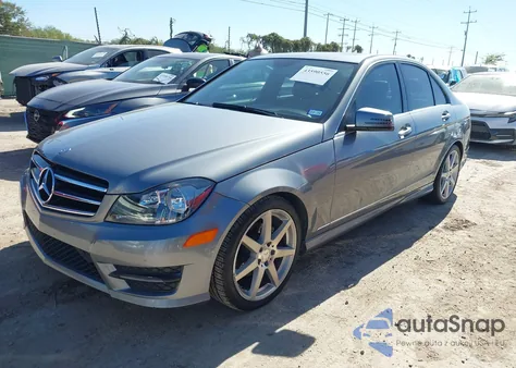 2014 Mercedes-Benz C 250 Sport from USA, damaged, VIN WDDGF4HB1EA952720